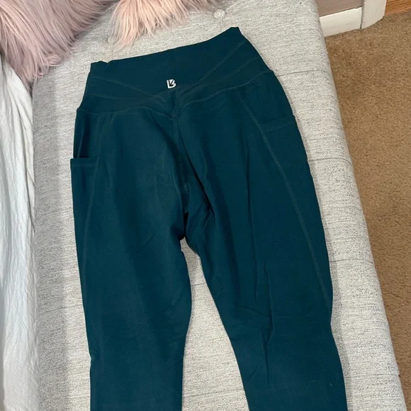 LIKE NEW 🆕 Buffbunny Monarch High Rise Legging Secret Garden - Picture 8 of 8